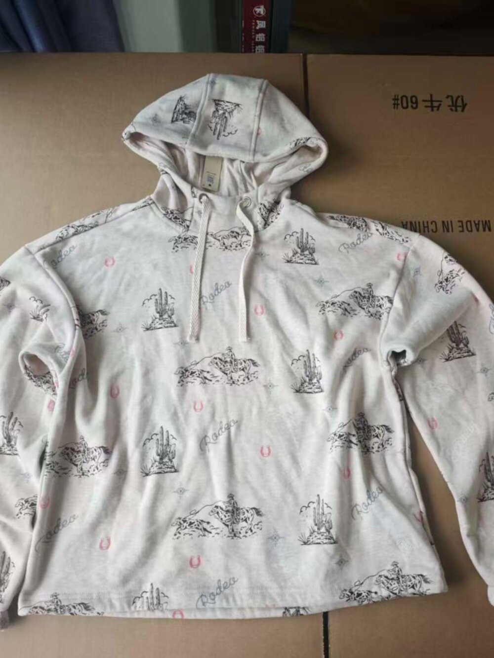 Ariat Women’s Logo Hoodie Pullover Sweatshirt Western Casual NWT | 2W11B13/14 - Picture 4 of 5